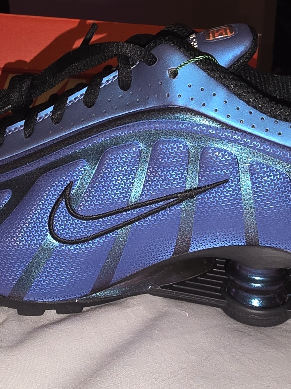 Nike Shox R4 Iridiscent Size 7 Mens - Picture 3 of 8